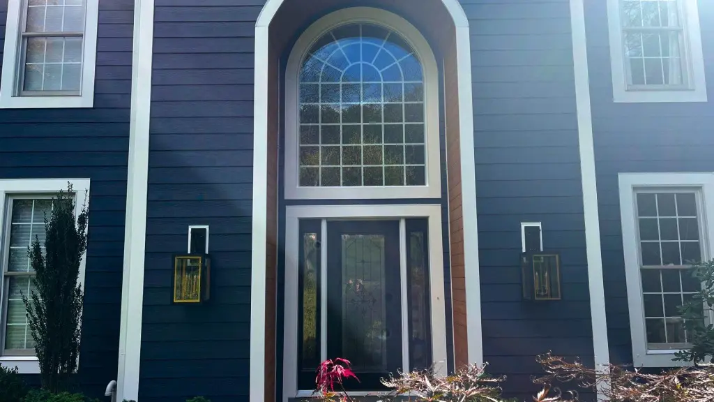 home-with-hardie-siding-provia-windows